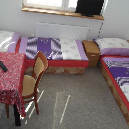 Penzion Apartmany Злін Номер фото