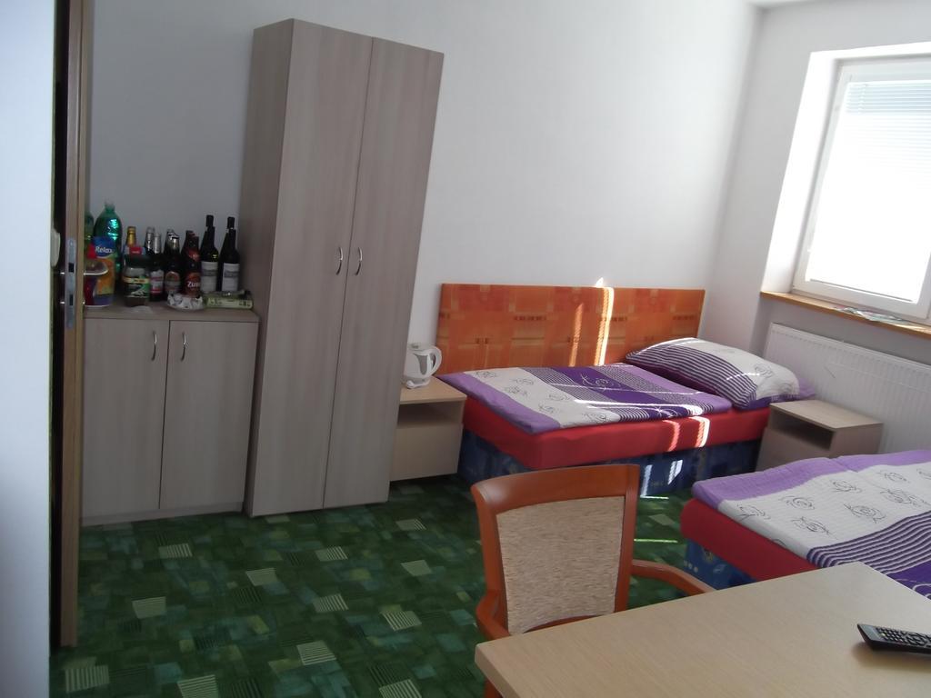 Penzion Apartmany Злін Номер фото